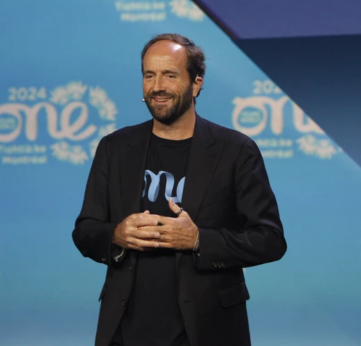 David Jones at the Summit on stage